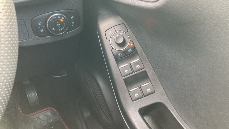 Ford Puma 1.0 EcoBoost Hybrid mHEV ST-Line 5dr Petrol Hatchback